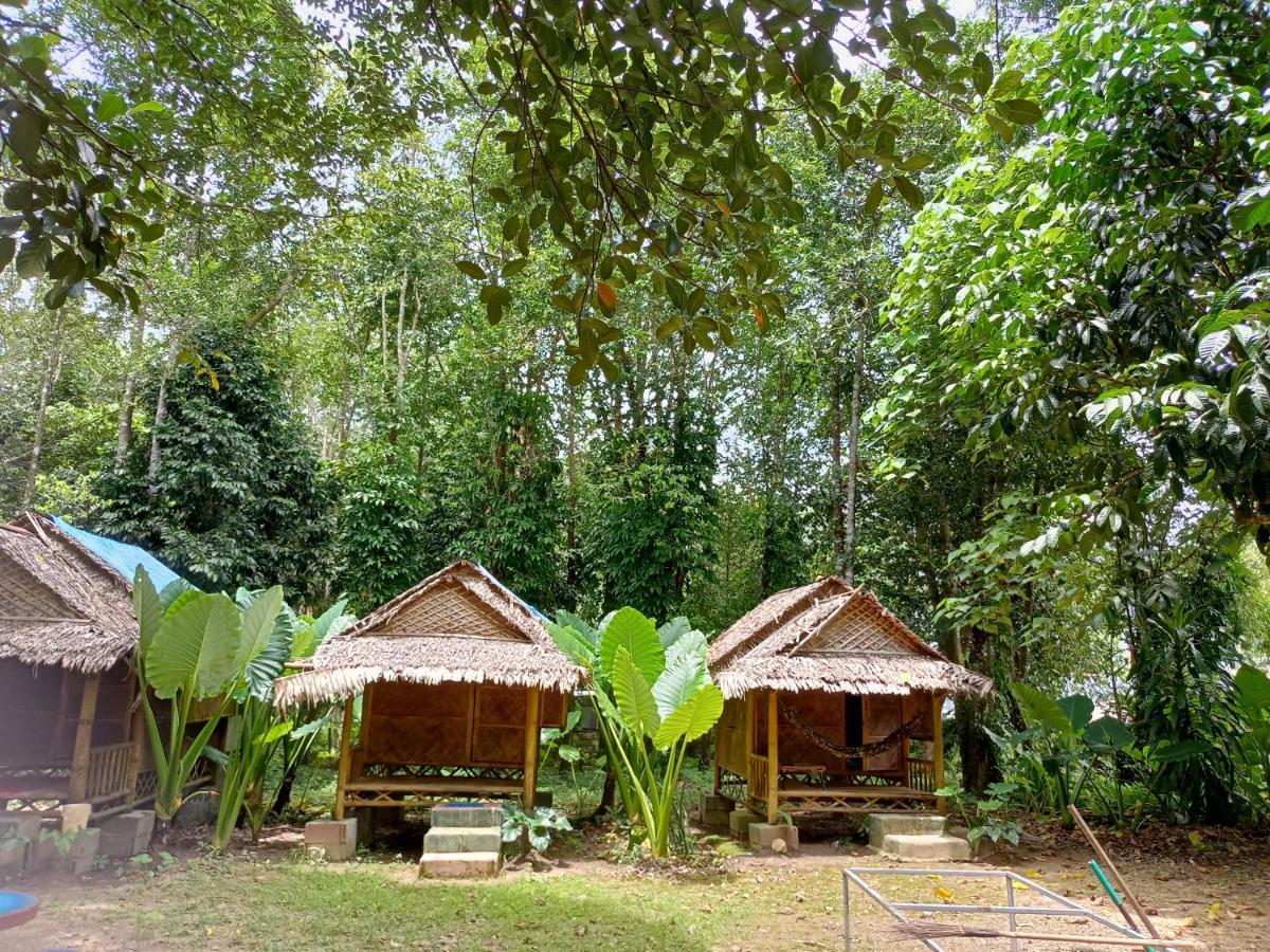 Khai Jungle Experience Camp & Tour Apartamento Khao Sok National Park Exterior foto